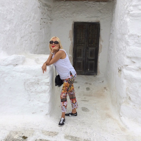 Meet your Posher, Tatyana - Picture 2 of 4